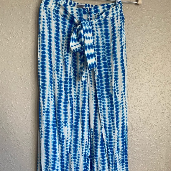 Tie dye tulip styled Capri pants - Picture 1 of 3